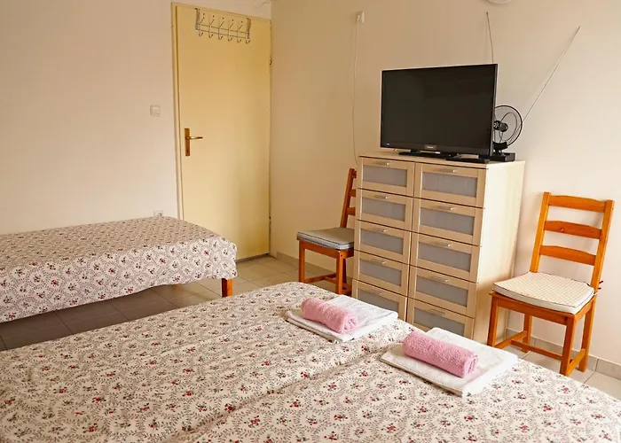 Apartments Mira