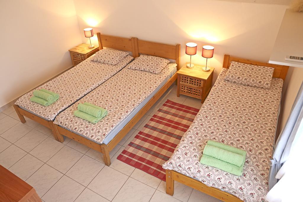 Apartment Mira